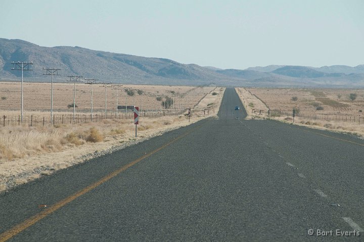 DSC_5812.jpg - Long boring roads in Northern Cape