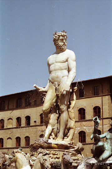 Scan10015.JPG - Statue on Piazza della Signoria