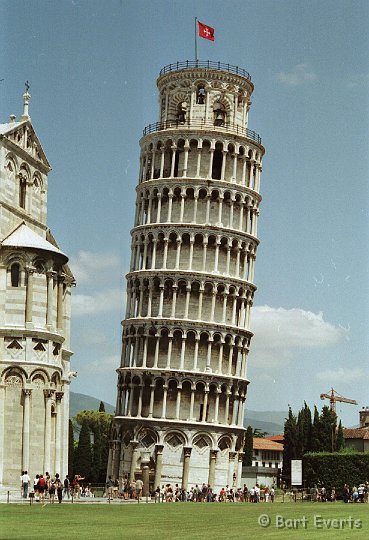 Scan10057.jpg - El torre pendente or Leaning Tower