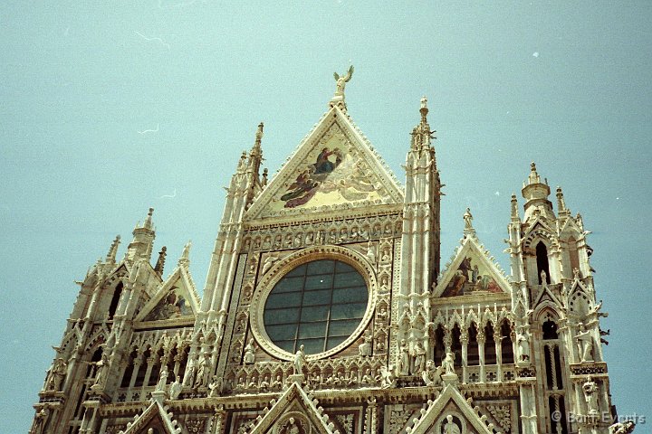 Scan10049.jpg - The Gothic facade of the cathedral of Siena
