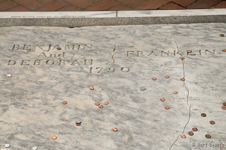 DSC_6793.jpg - The grave of Benjamin Franklin