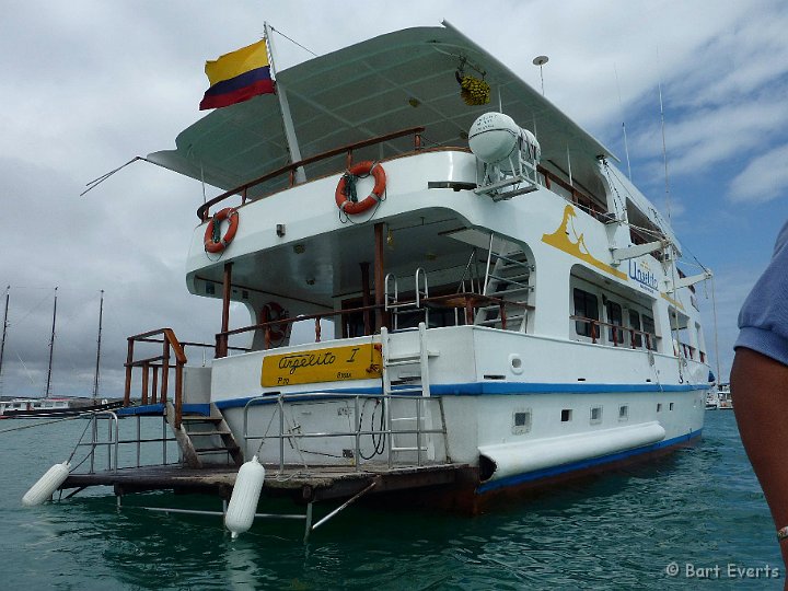 DSC_8050b.jpg - Our boat: the Angelito