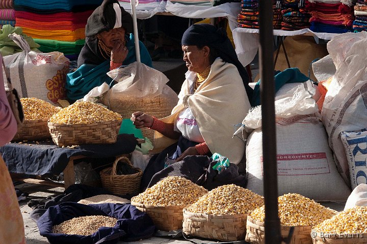 eDSC_0301.JPG - Woman on the market