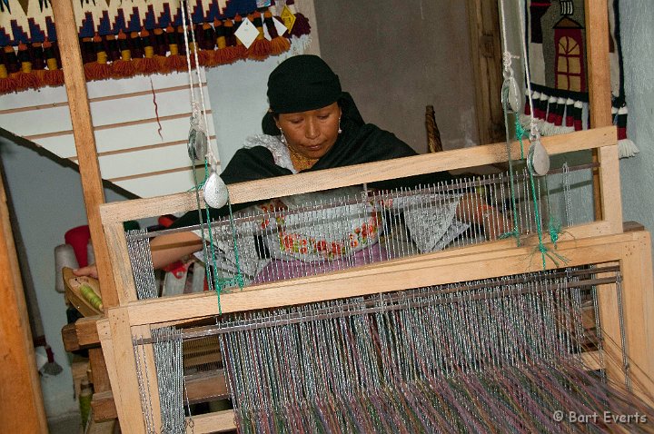 eDSC_0361.JPG - woman showing how to make tapestry